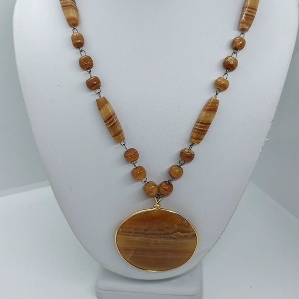 Vintage carved agate‎ necklace